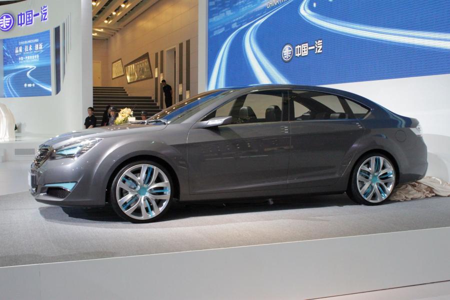  FAW B9 Concept 2011 года  (фото 11 из 11)